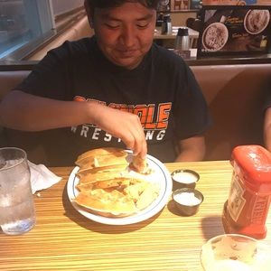 Meet your Posher, Devin